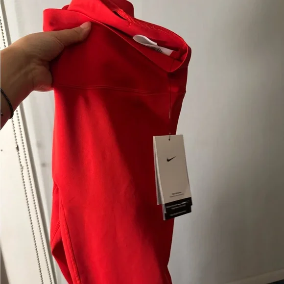 Nike Red Universa Legging - Picture 4 of 5